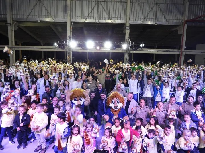 Formatura do Proerd reúne mais de 400 alunos em Guabiruba