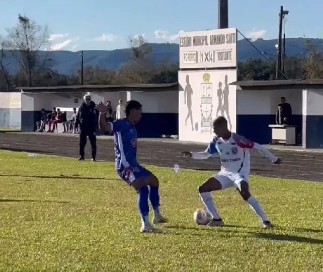 Carlos Renaux atropela o Porto com goleada fora de casa