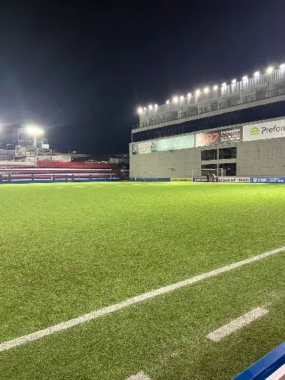 (EXCLUSIVO) Gramado do Augusto Bauer precisará ser substituído para obter certificação FIFA em 2026
