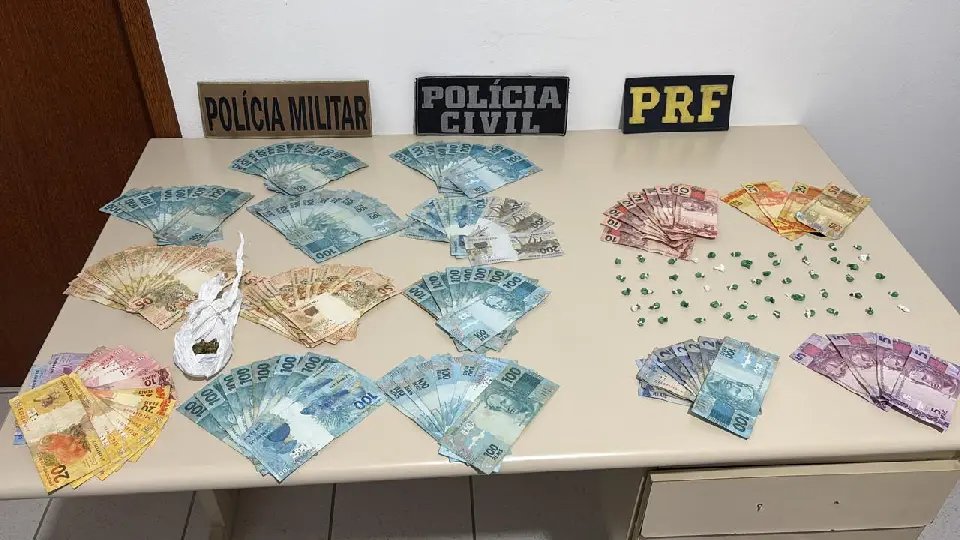 Drogas, prisões e dinheiro ilícito: Operação policial tem êxito em SC