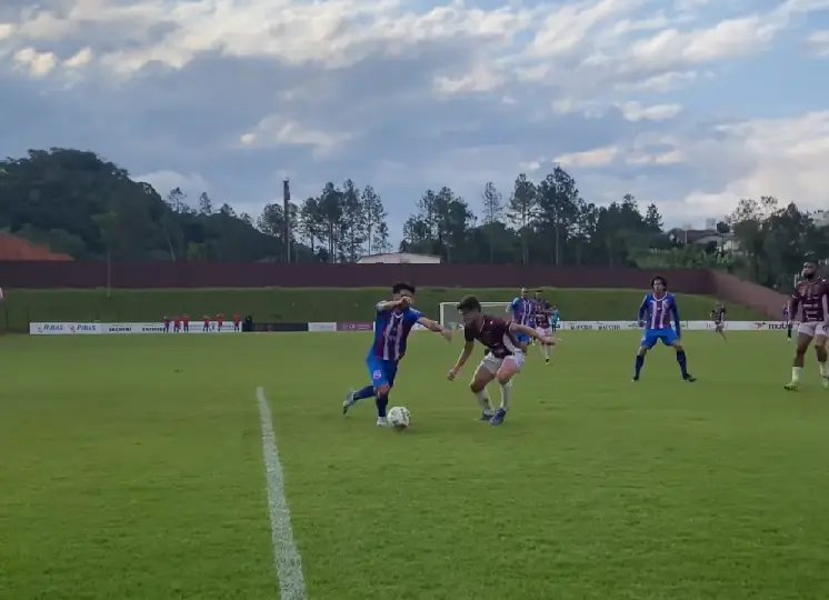 Carlos Renaux é derrotado fora de casa pelo Juventus pela Série B