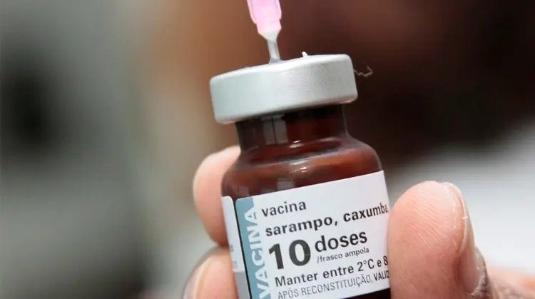 Brusque amplia vacinação contra sarampo para crianças a partir dos 6 meses