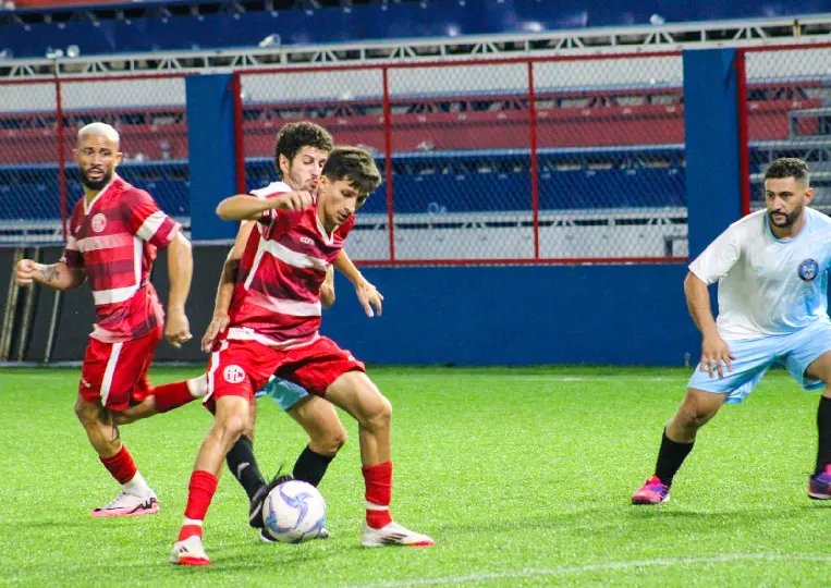 Futebol suíço movimentou os Comunitários nesta segunda-feira