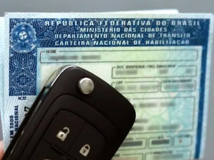 Governo aprova CNH gratuita para pessoas de baixa renda