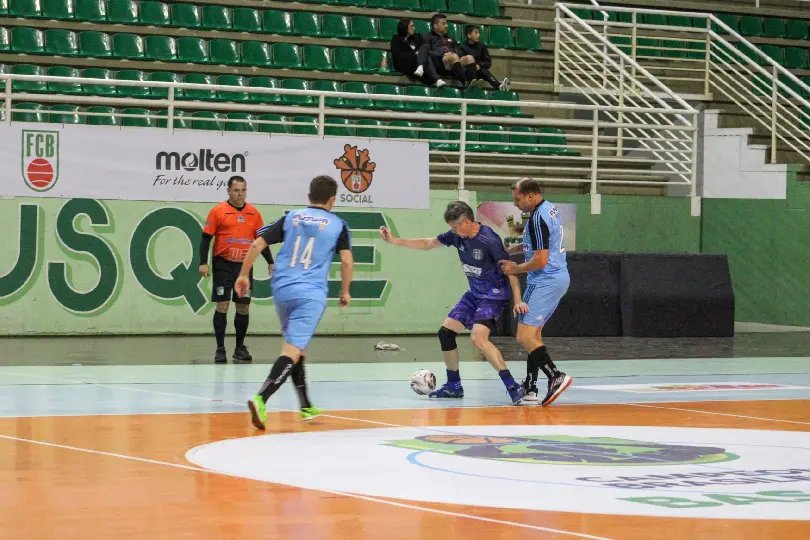 Jogos Comunitários de Brusque: Confrontos intensos marcam a abertura das modalidades