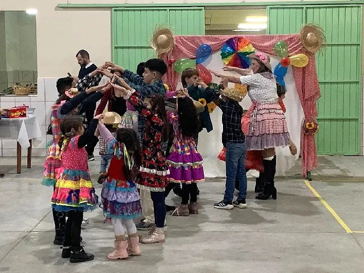Festa Junina da Associação Atlética SAMAE reúne famílias no Zantão