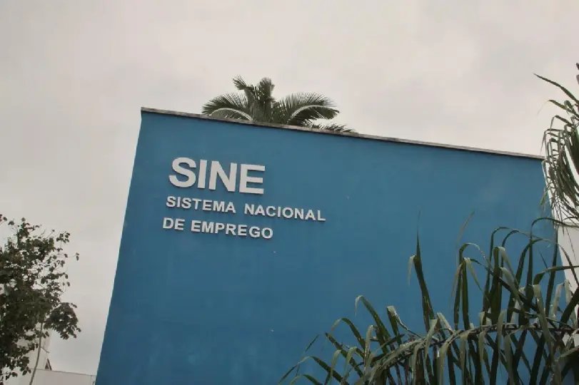 SINE divulga mais de 300 vagas de emprego 