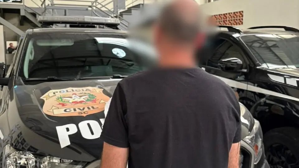 Polícia Civil prende homem procurado por receptação e adulteração de veículos