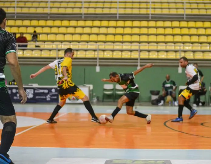 Grandes duelos marcaram a semana nos Comunitários
