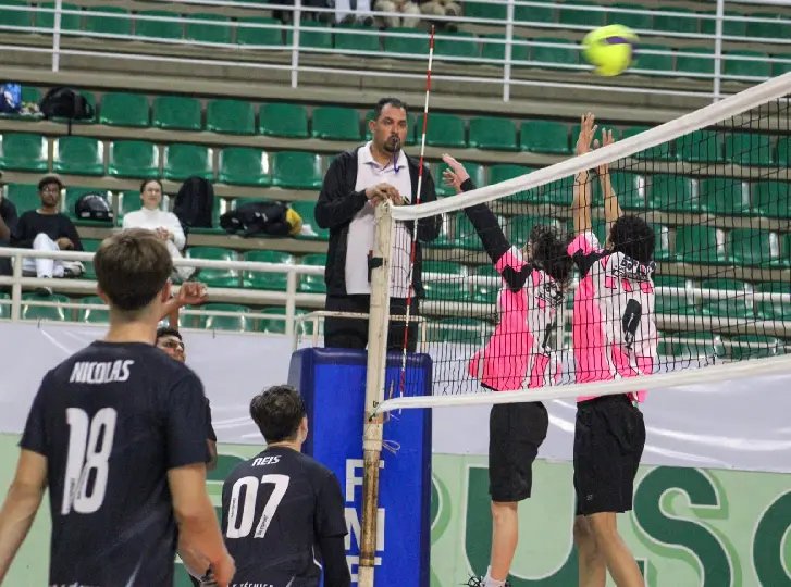 Vôlei, bolão e handebol masculino entram na reta decisiva nos Comunitários