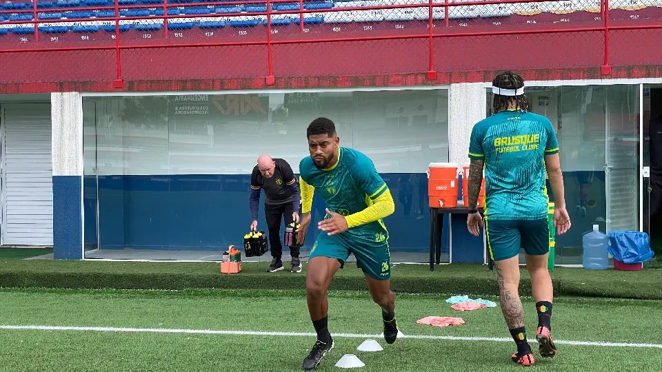 Brusque FC realiza amistoso com o Sub-20 no estádio Augusto Bauer