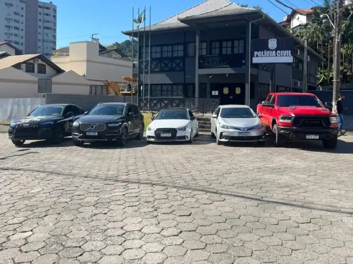 Polícia deflagra operação contra o tráfico de drogas e lavagem de dinheiro em criptomoedas