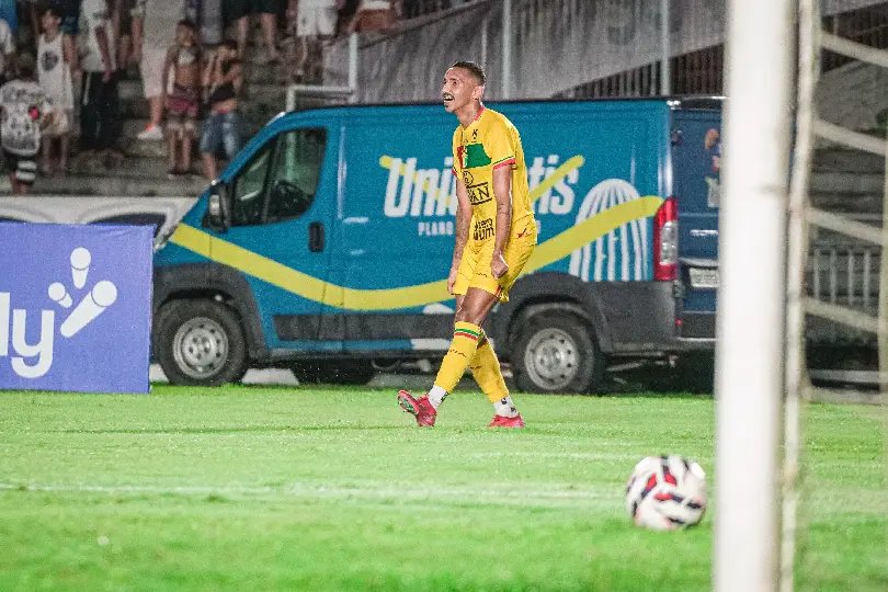 Brusque vence o Botafogo-PB de virada fora de casa