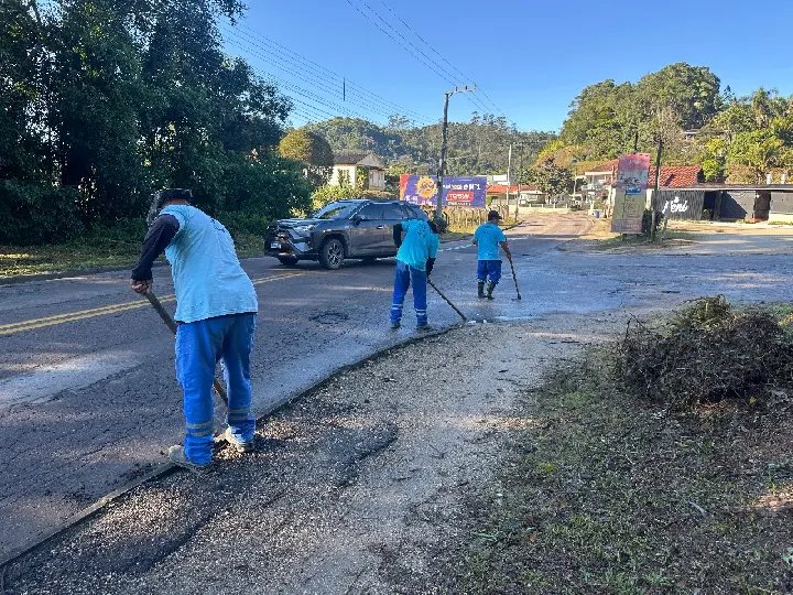 Principal via do Limeira recebe serviços de manutenção urbana