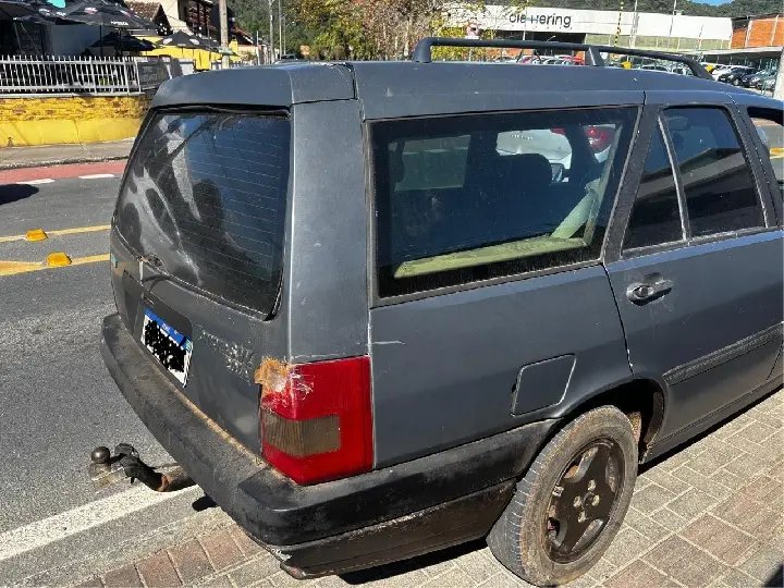 Casal é preso após abastecer carro e fugir sem pagar em posto