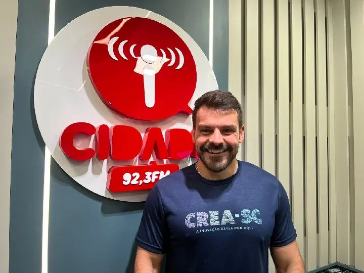 (VÍDEO) Proposta sobre energia solar de Brusque vai a congresso nacional