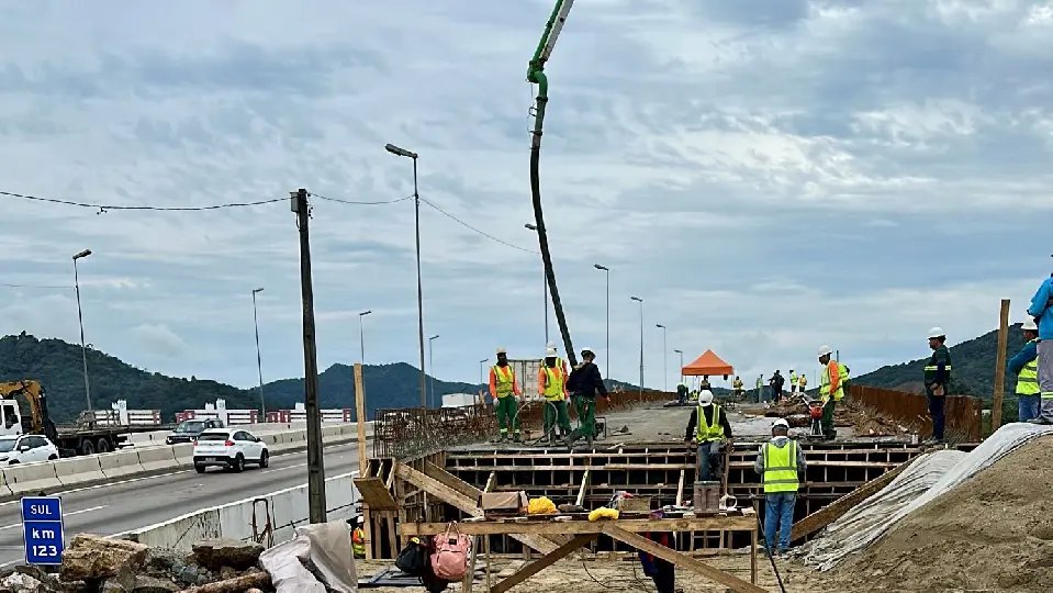 Obras na Antônio Heil atingem 85% de execução e entram na reta final
