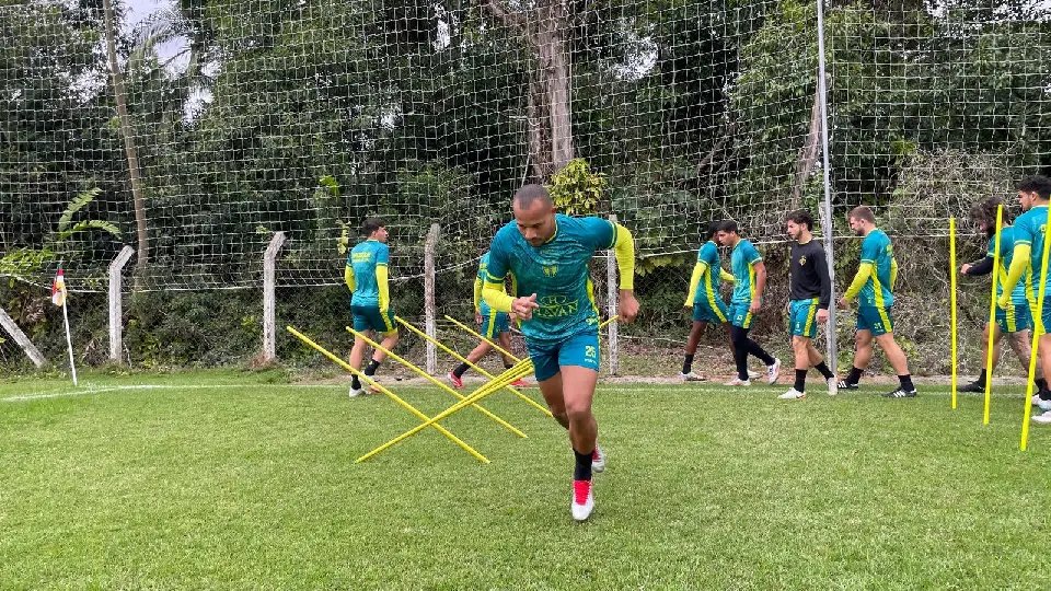 Brusque FC se reapresentou no CT do América