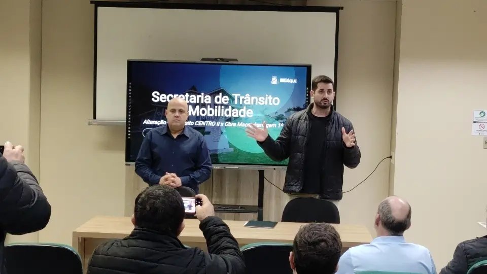 (VÍDEO) Obra da 1º de Maio terá trânsito em meia pista durante o dia e interdição total à noite