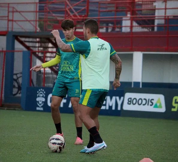 Quadricolor realiza treino técnico e tático com todo o elenco