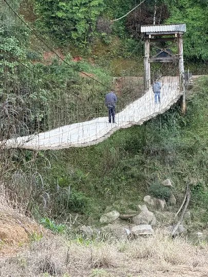 (VÍDEO) Ponte pênsil da Cristalina é interditada após rompimento de cabo