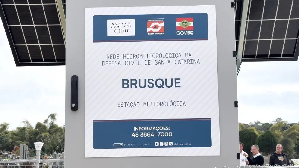 (VÍDEO) Brusque inaugura estação meteorológica para reforçar monitoramento climático