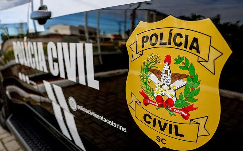 Pais adotivos são indiciados por tortura e agressões contra três crianças