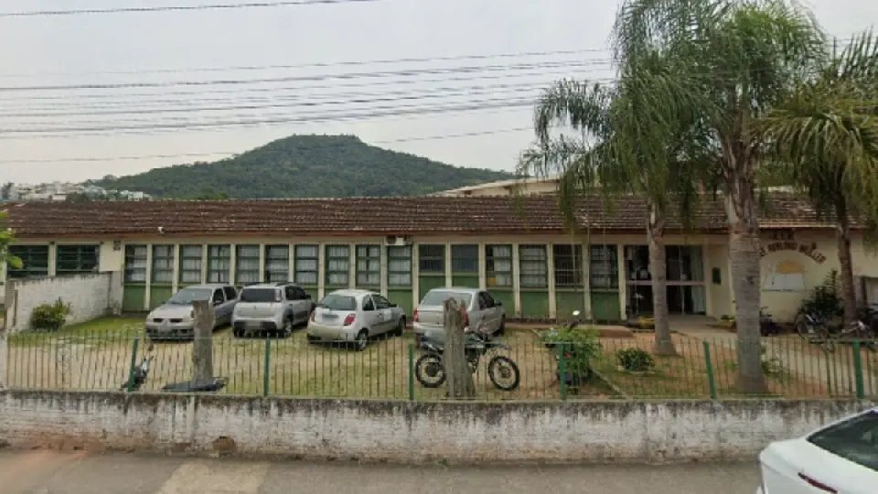 Contaminação por maconha é suspeita de polícia sobre bolo que intoxicou 8 alunos