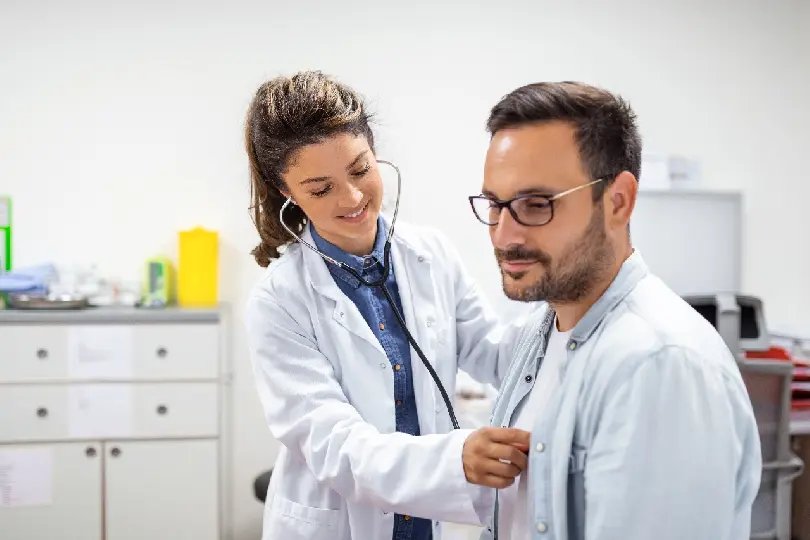 Guabiruba abre processo seletivo para médicos especialistas e agente de saúde