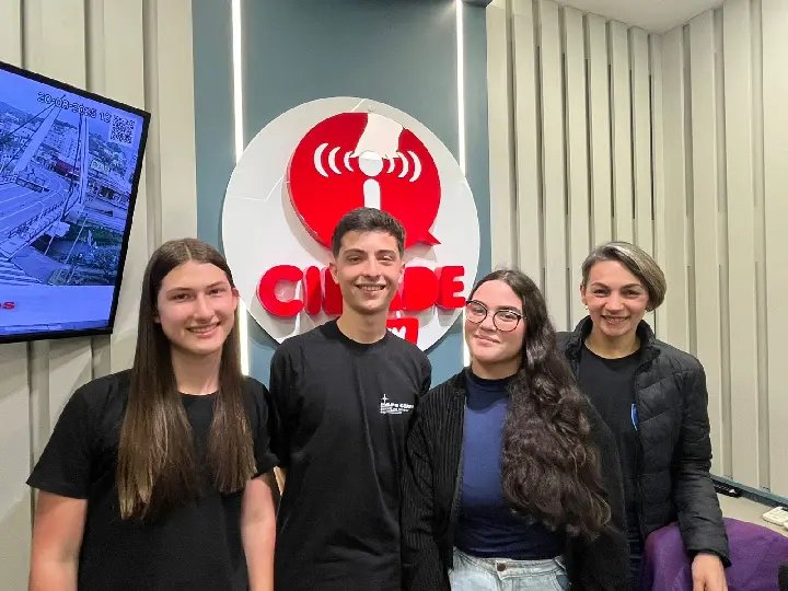(VÍDEO) Estudantes da EEB Santa Terezinha lideram ações de melhoria e mobilização escolar