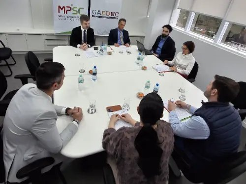 Ministério Público e Prefeitura firmam acordo para ampliar vagas em creches