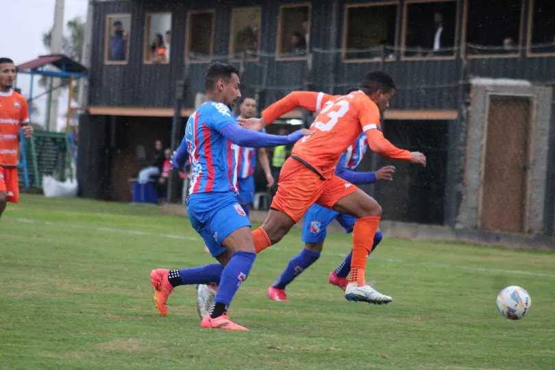 Renaux arranca empate contra o Camboriú e leva decisão para o Augusto Bauer