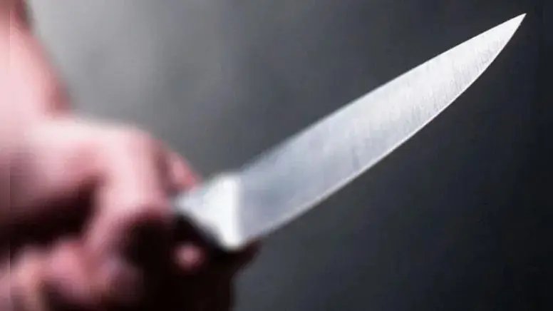 Adolescente leva faca para escola após ser ameaçado por estudante