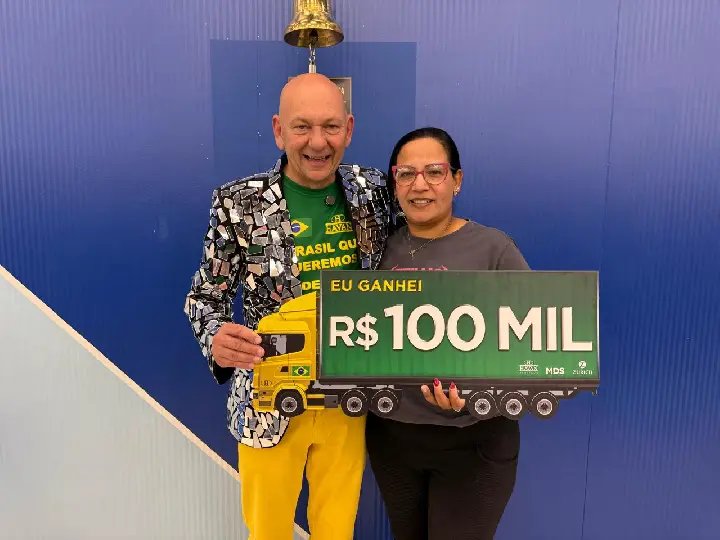 Moradora de Mogi das Cruzes ganha R$ 100 mil no Caminhão Premiado Havan 