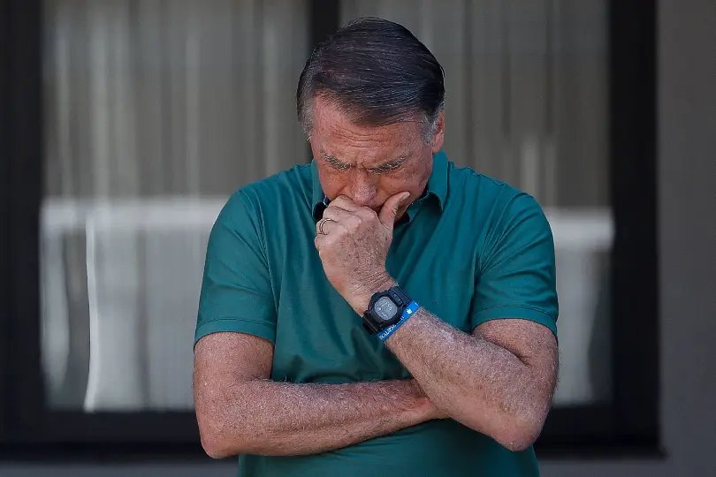 STF condena ex-presidente Jair Bolsonaro a quase 30 anos de prisão