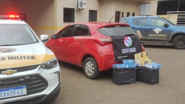 Operação conjunta retira do mercado 1.500 maços de cigarros contrabandeados