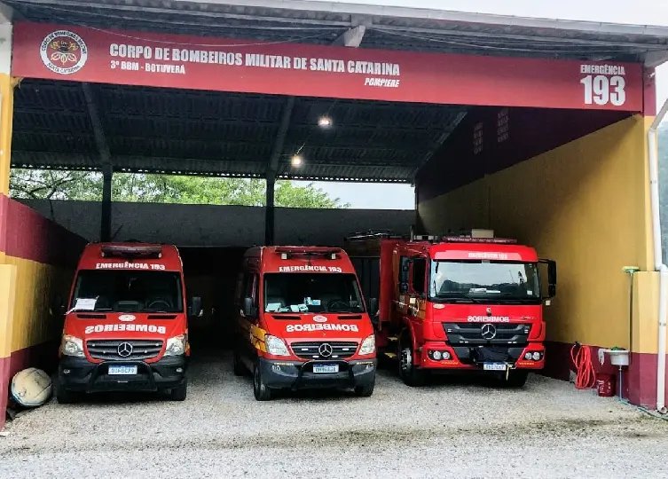 Suspeita de vazamento de gás mobiliza bombeiros em escola
