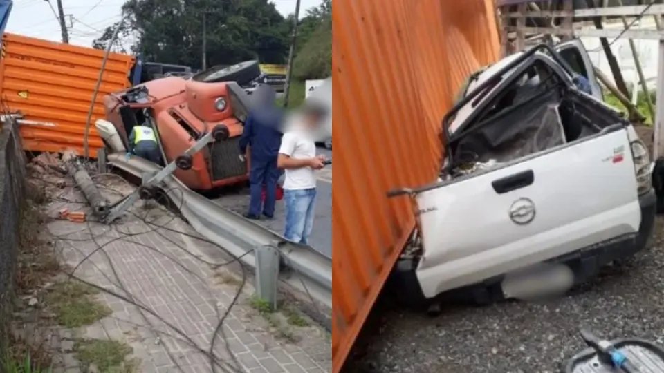 Caminhão-contêiner tomba e prensa parte de caminhonete, em Guabiruba