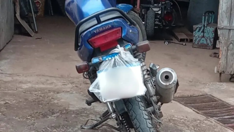 Moto, furto e drogas: quando o termo 'amigo da onça' cai feito luva