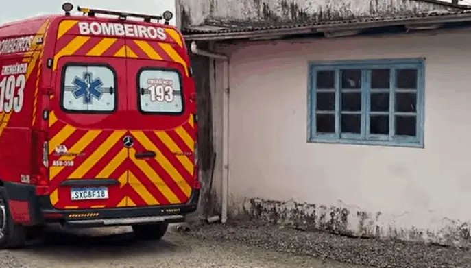 Trabalhador sofre queda de 3,5 metros e é hospitalizado em São João Batista