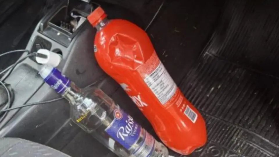 Energético e vodka: a combinação que terminou em prisão