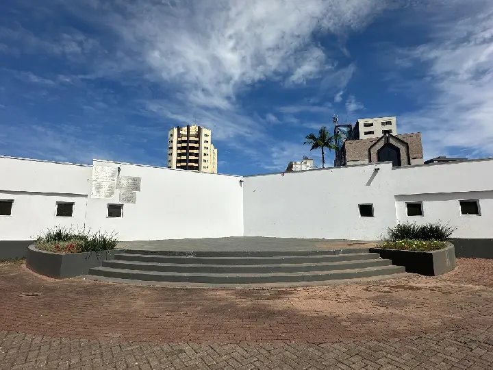 Secretaria de Obras assume manutenção da Praça da Cidadania