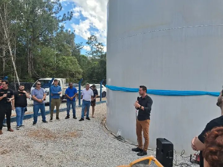 (VÍDEO) Novo reservatório do Bruschal começa a operar em capacidade total