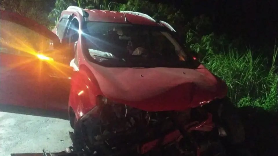 Além de embriagado, apresentou sinais de psicose e tentou morder os socorristas