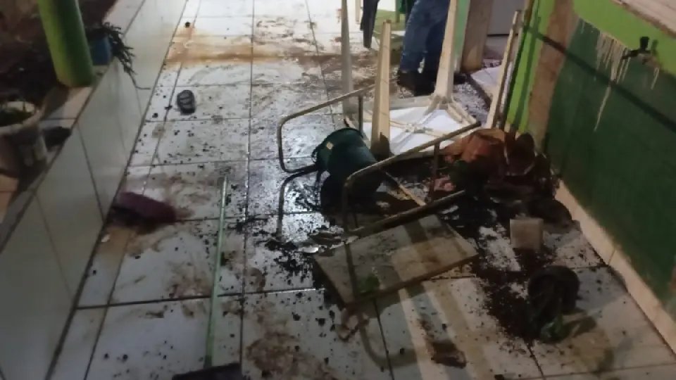 Detento em saída temporária é morto por morador após invadir residência