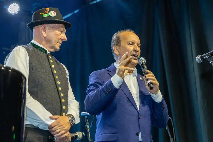 Governador participa de jantar beneficente em prol do Hospital Azambuja 