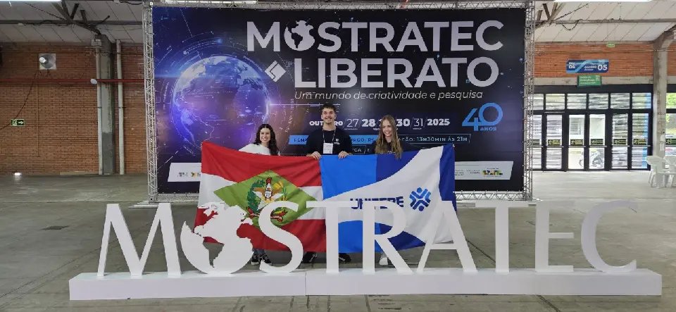 Colégio UNIFEBE tem pesquisa premiada na Mostratec