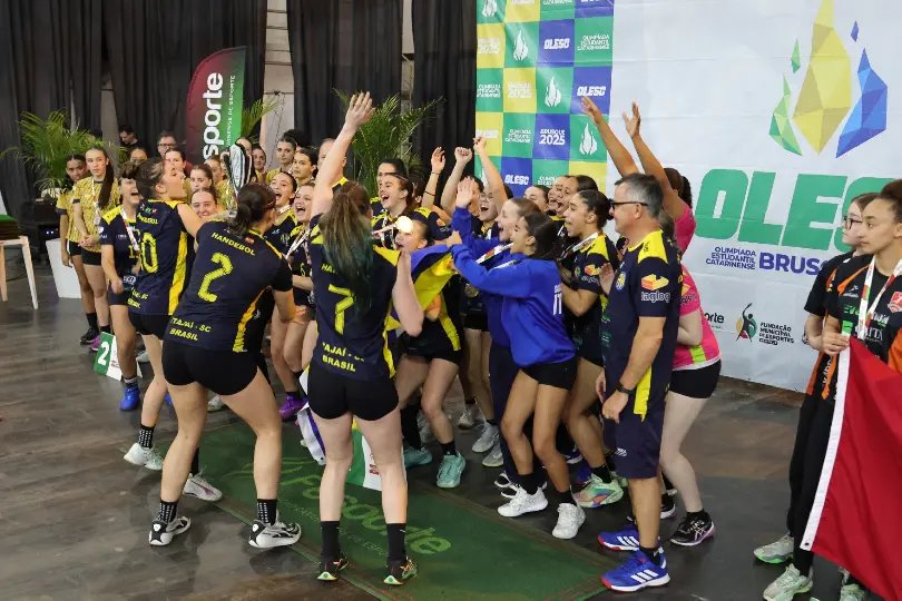 Itajaí conquista o título do handebol feminino na Olesc 2025