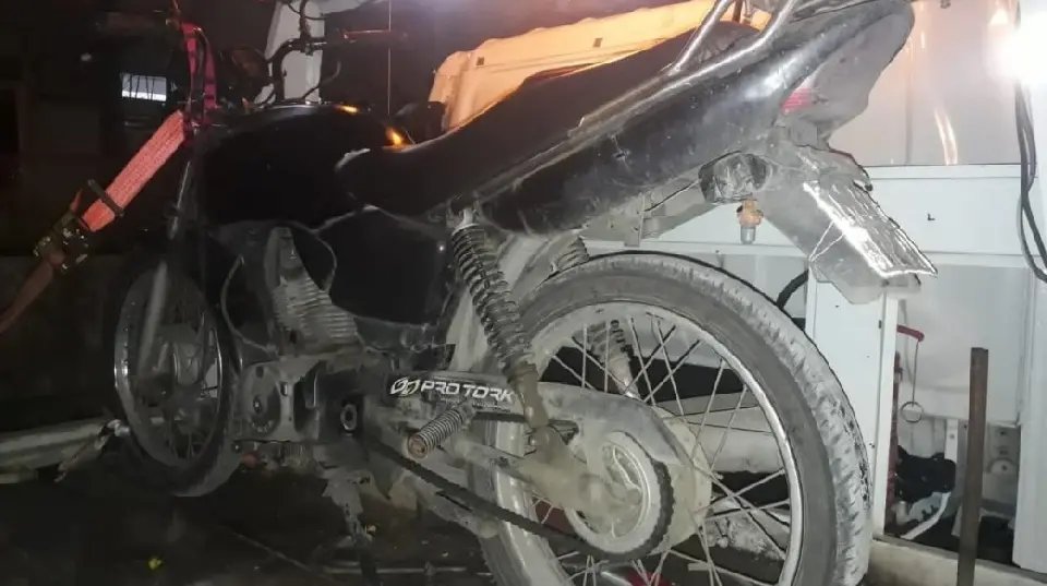 Perseguição policial pelas ruas do Zantão pega a "bruxa"