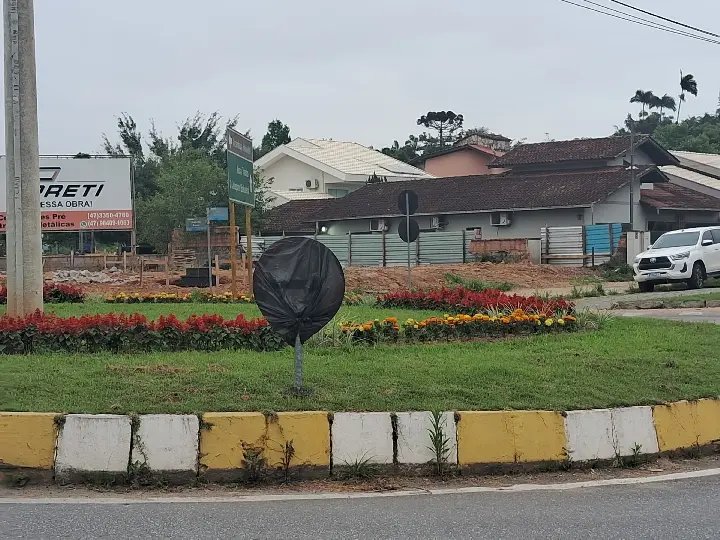 (VIDEO) Novas placas de sinalização serão instaladas e liberadas neste fim de semana no Jardim Maluche